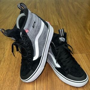 VANS SK8-Hi MTE-1 Primaloft Suede Men’s Shoes Black/Gray Sz 6.5 Wmns Sz 8 EUC